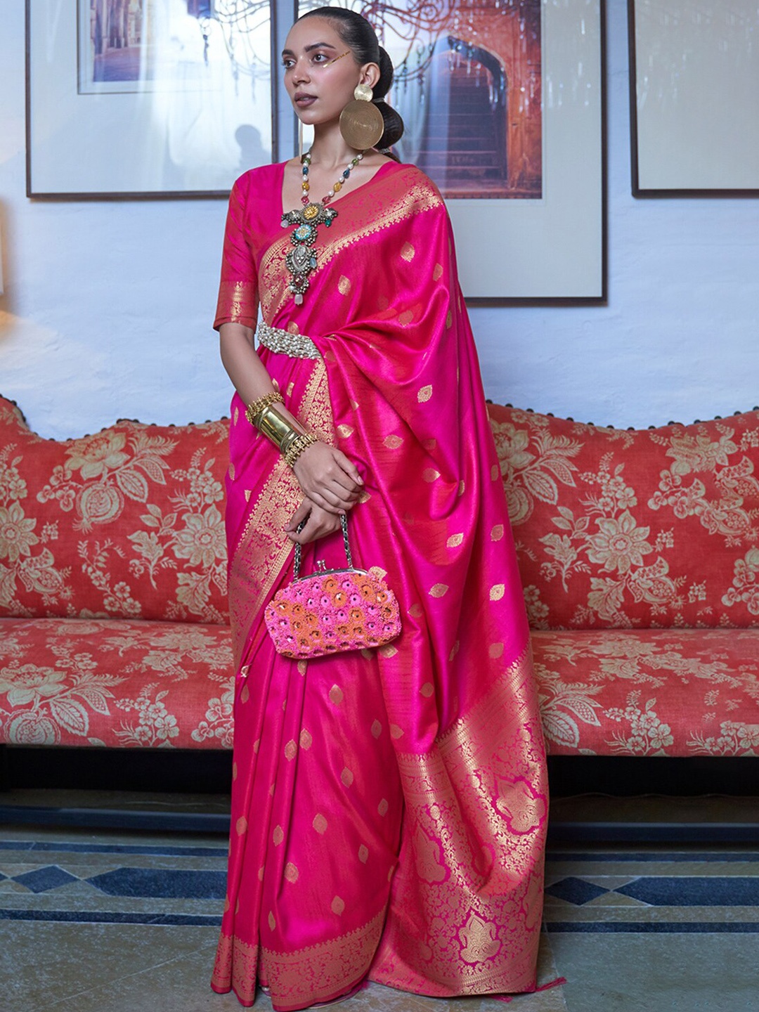 

DEVATITHI Ethnic Motifs Zari Banarasi Saree, Pink