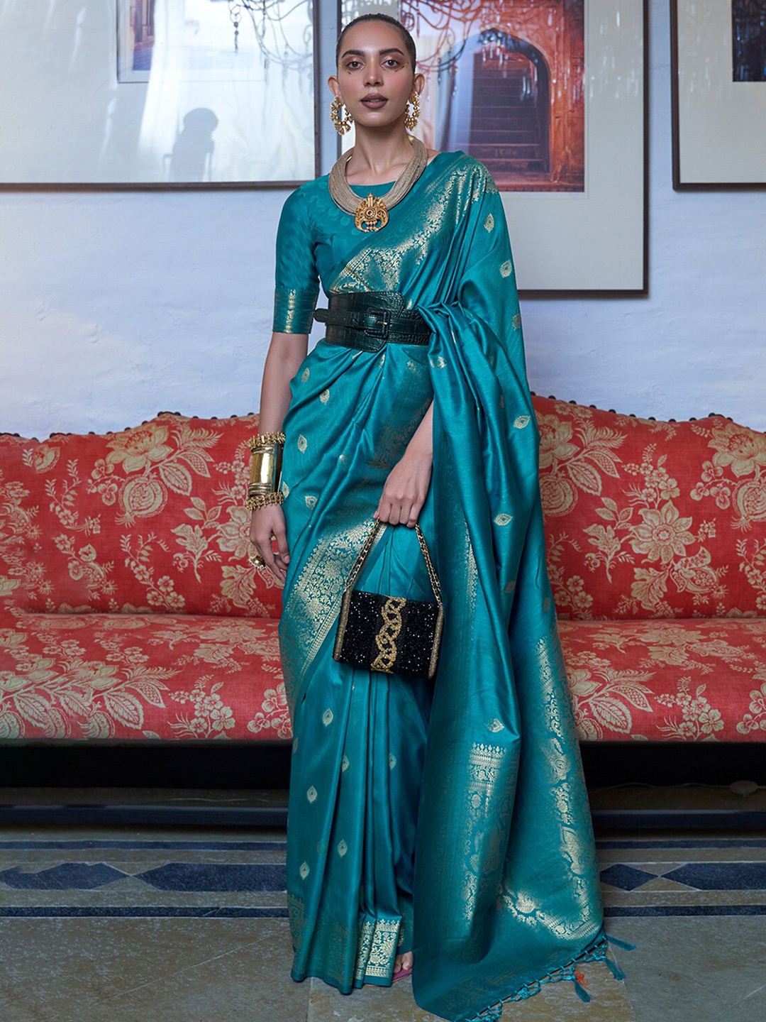 

DEVATITHI Ethnic Motifs Zari Banarasi Saree, Blue