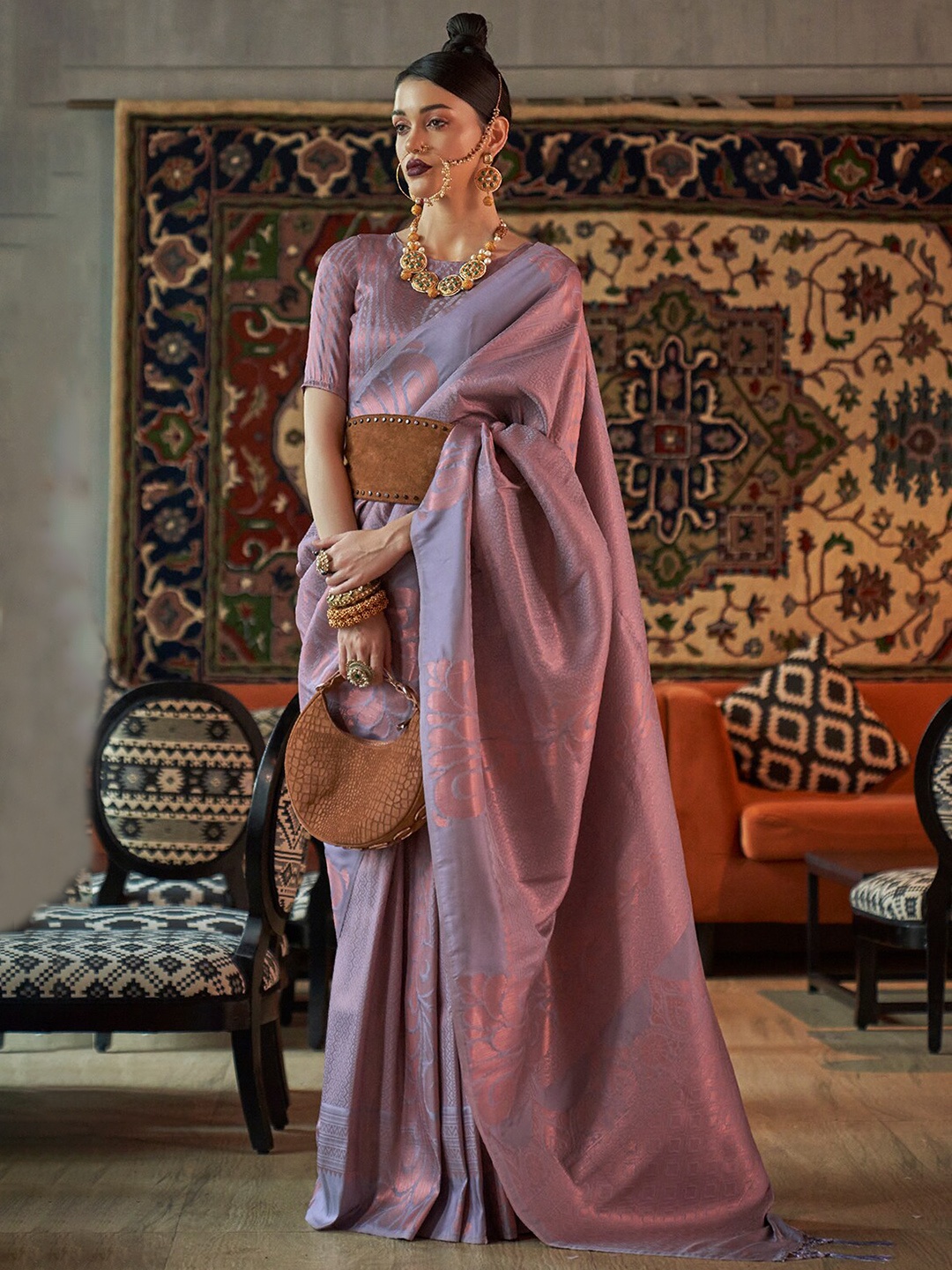 

DEVATITHI Ethnic Motifs Zari Kanjeevaram Saree, Purple