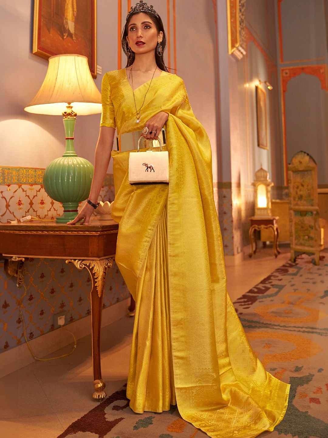 

DEVATITHI Woven Design Zari Kanjeevaram Saree, Yellow