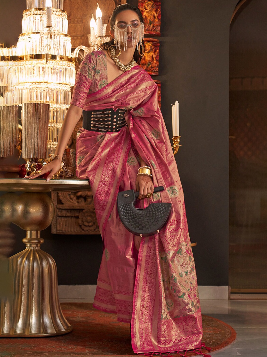 

DEVATITHI Ethnic Motifs Woven Design Zari Kanjeevaram Saree, Pink