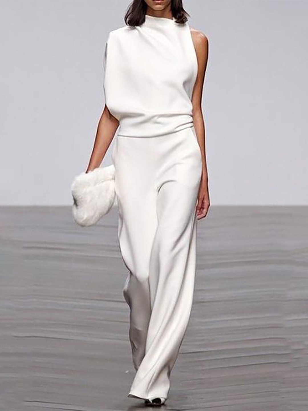 

LULU & SKY Halter Neck Basic Jumpsuit, White