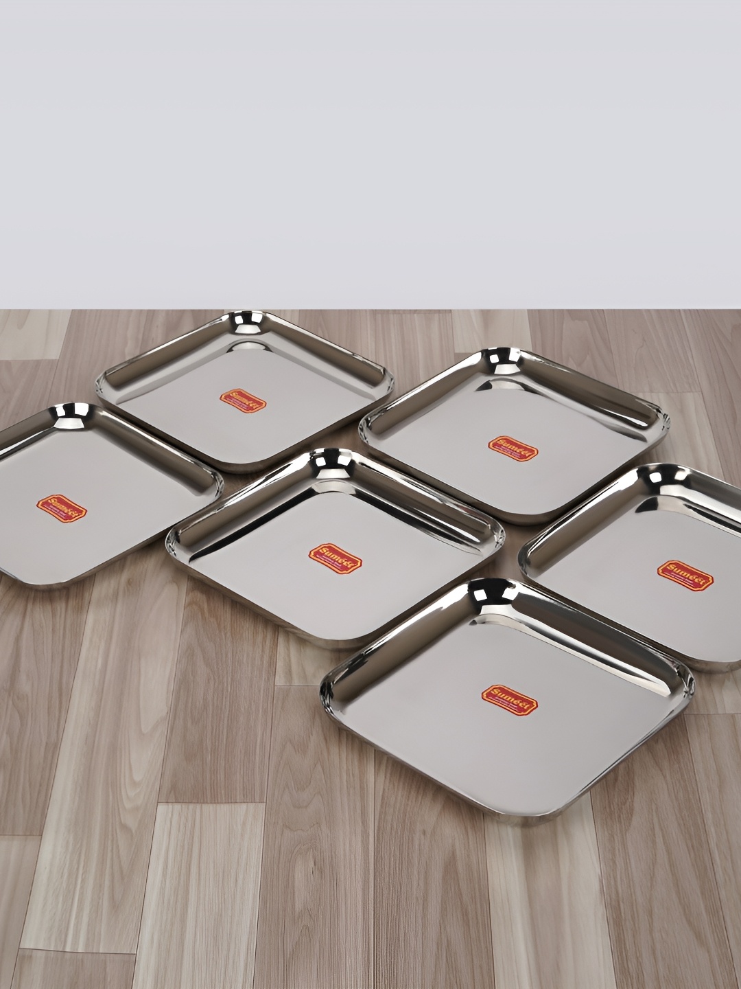 

Sumeet Silver-Toned & 6 Pieces Stainless Steel Glossy Plates