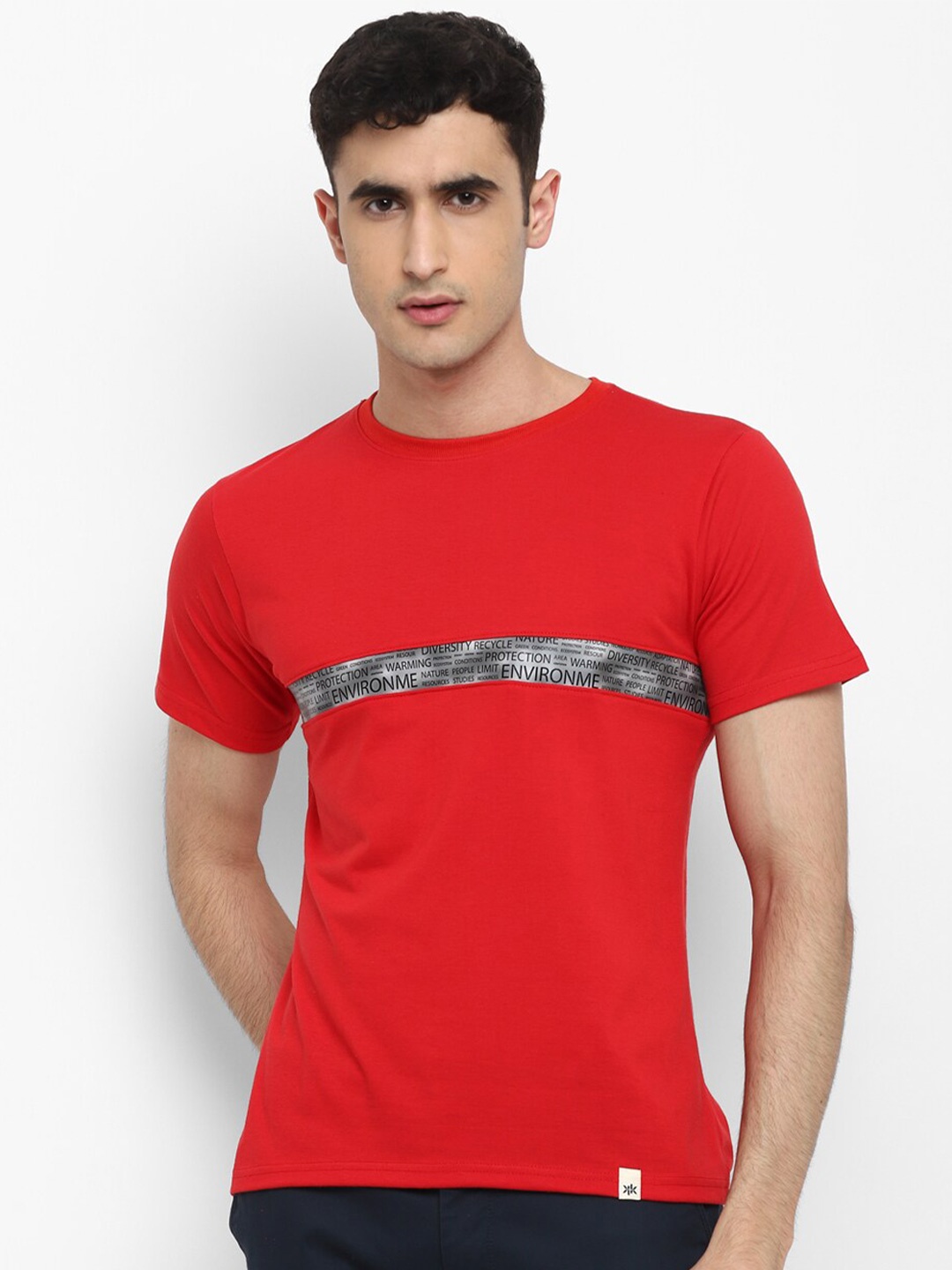 

Bukkl Men Raw Edge Slim Fit T-shirt, Red