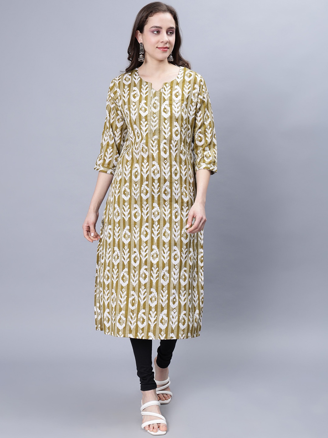 

NIGHTSPREE Women Printed Flared Sleeves Mirror Work Kurta, Green