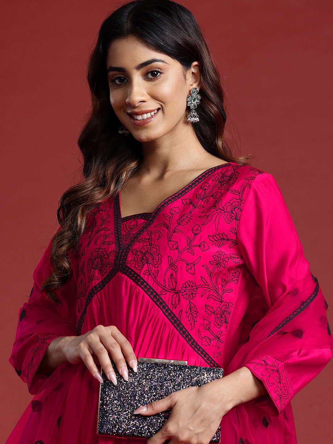 

Tikhi Imli Women Floral Yoke Design Pleated Thread Work Kurta with Trousers & With Dupatta, Pink