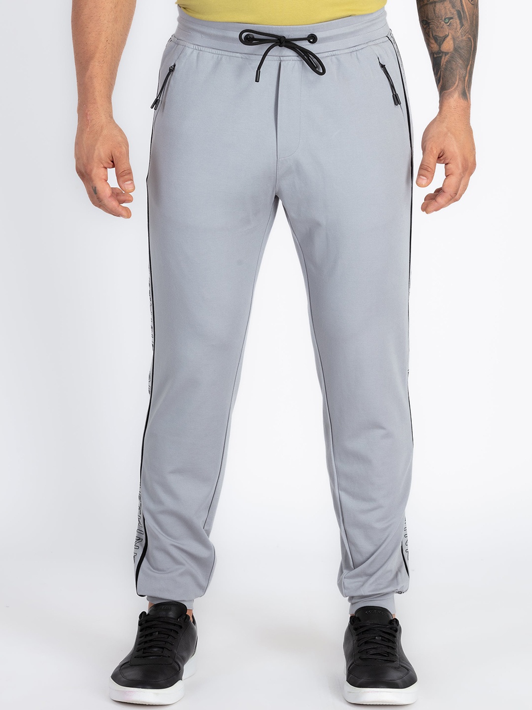 

Status Quo Men Side Pockets Regular Fit Joggers, Grey