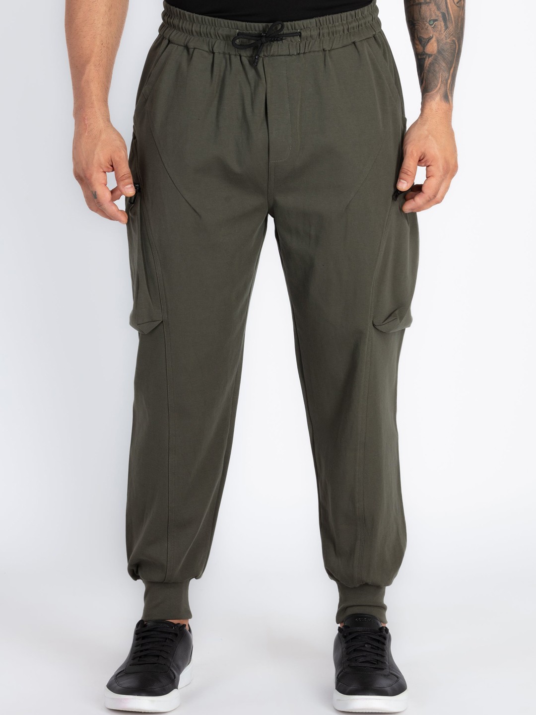

Status Quo Men Balloon Fit Joggers, Olive