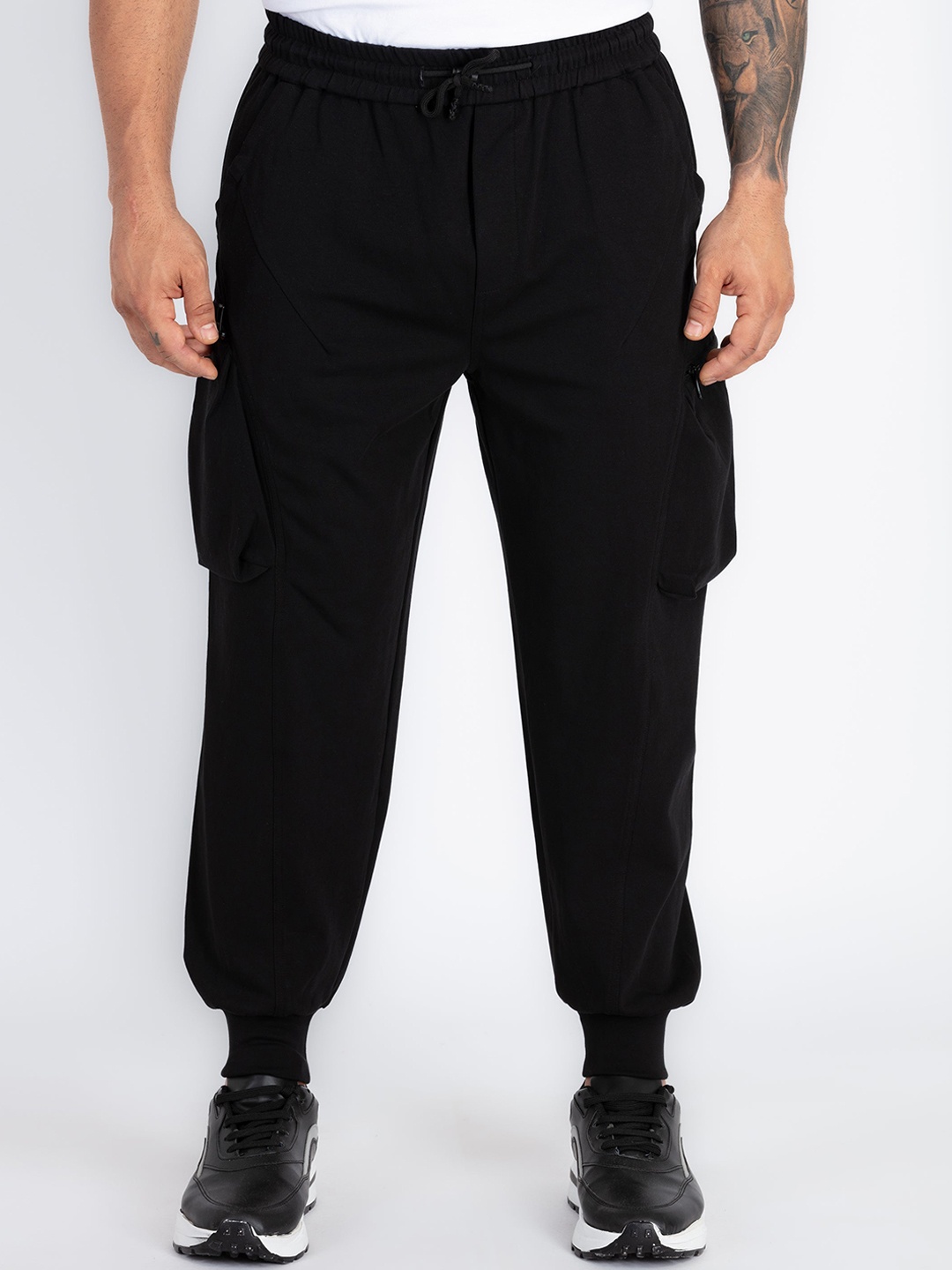 

Status Quo Men Mid Rise Balloon Fit Joggers, Black