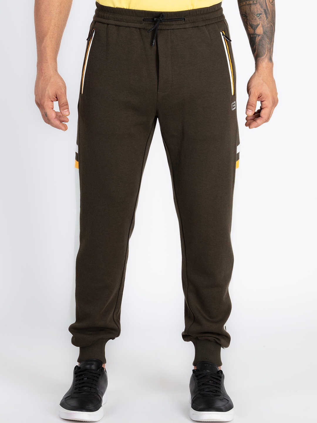 

Status Quo Men Side Pockets Regular Fit Joggers, Olive