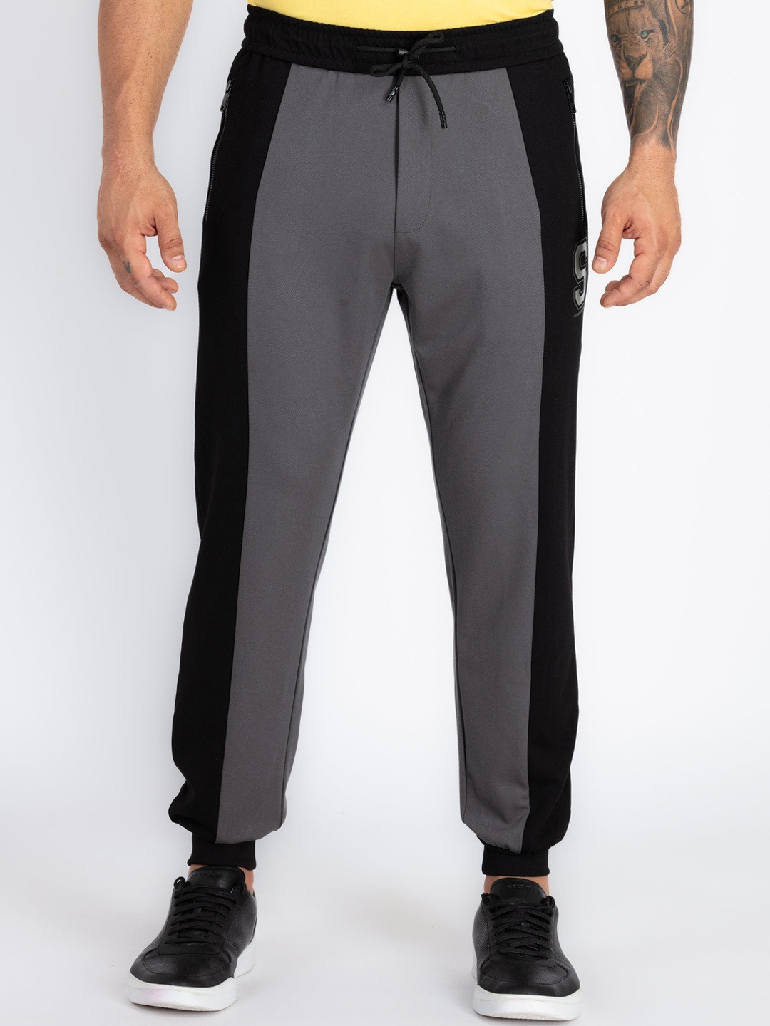 

Status Quo Men Mix & Match Colourblocked Joggers, Charcoal