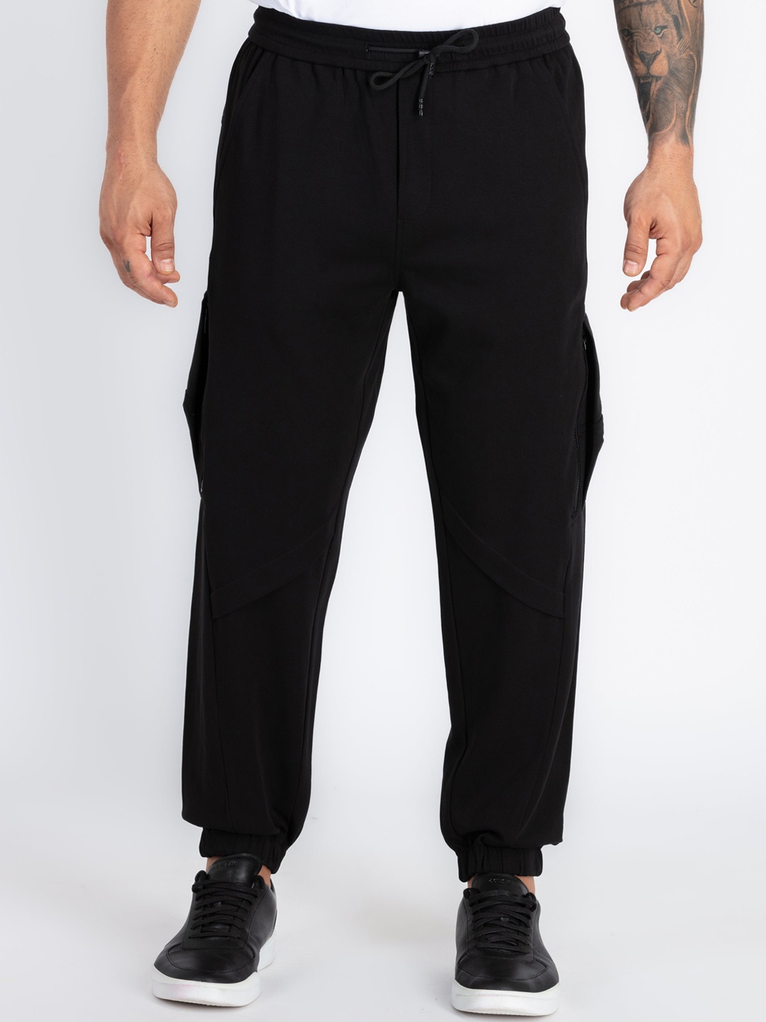 

Status Quo Men Balloon Fit Joggers, Black