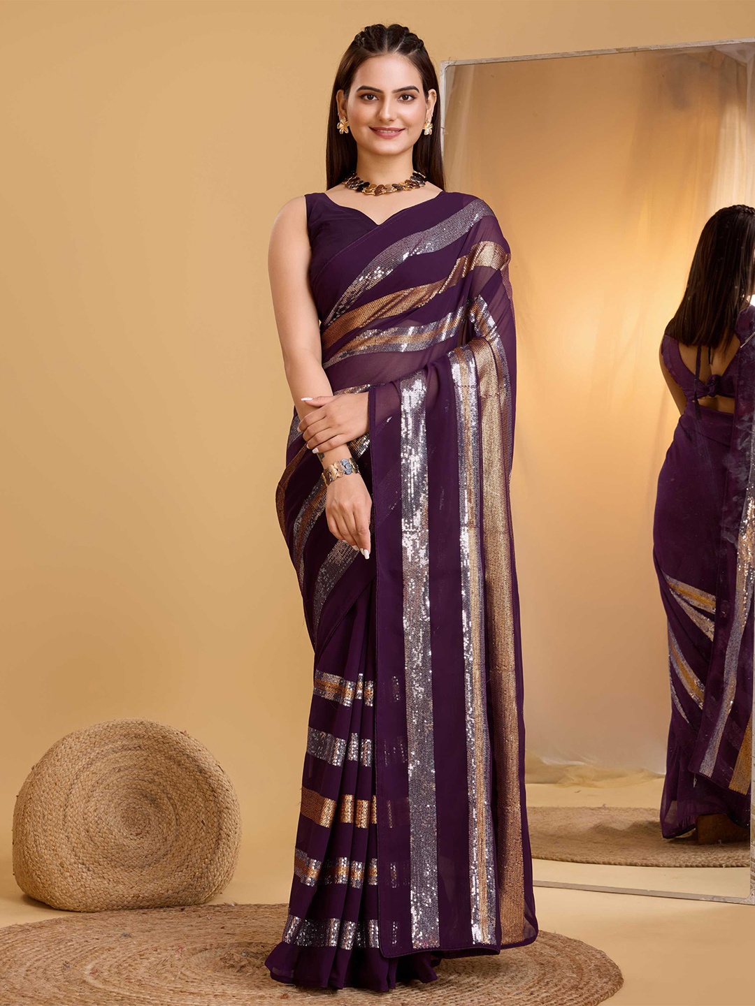 VAIRAGEE Striped Sequinned Saree, Purple