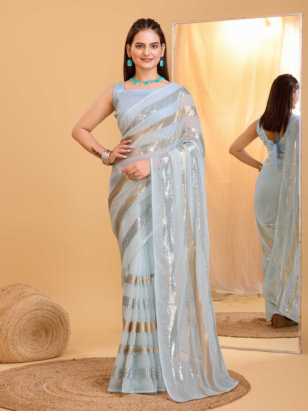 VAIRAGEE Striped Sequinned Saree, Grey