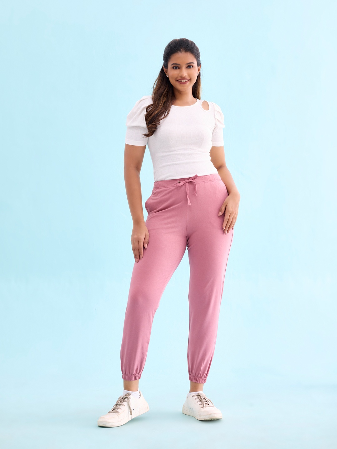 

Go Colors Women Mid Rise Regular Fit Joggers, Mauve