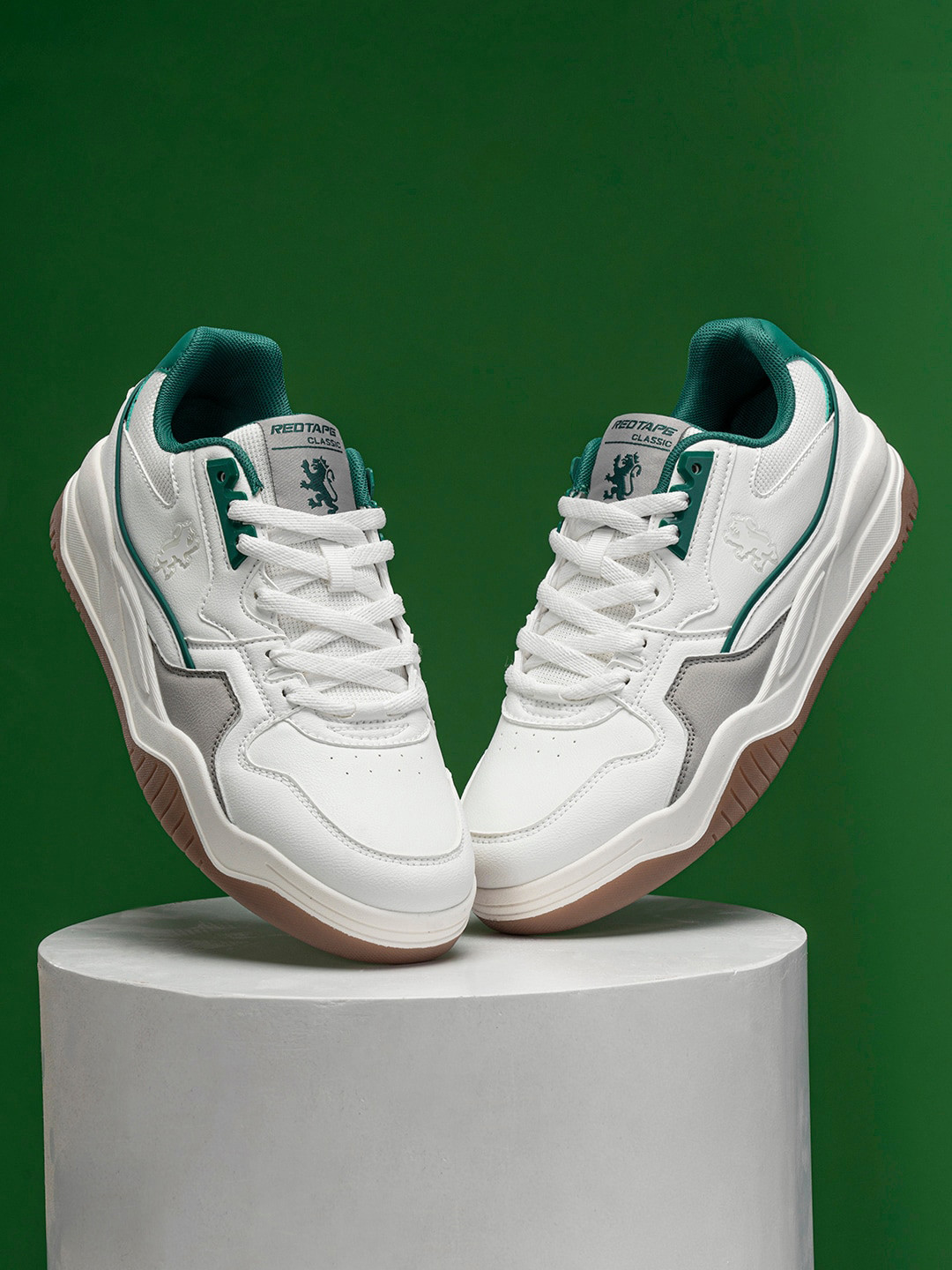 

Red Tape Men Sneaker, Off white