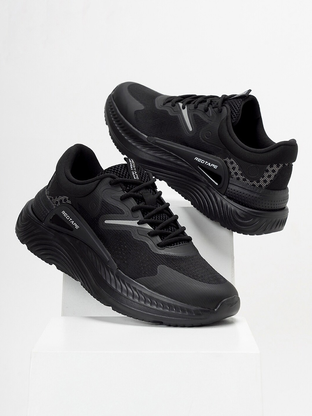 

Red Tape Men Textured Lace-Up Walking Shoes, Black