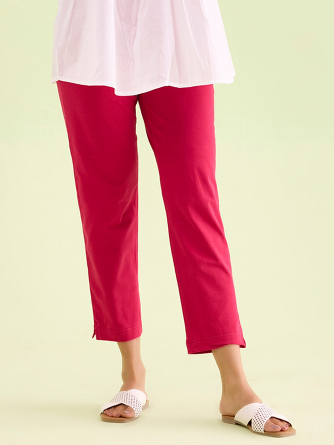 

Go Colors Women Chinos Trousers, Fuchsia