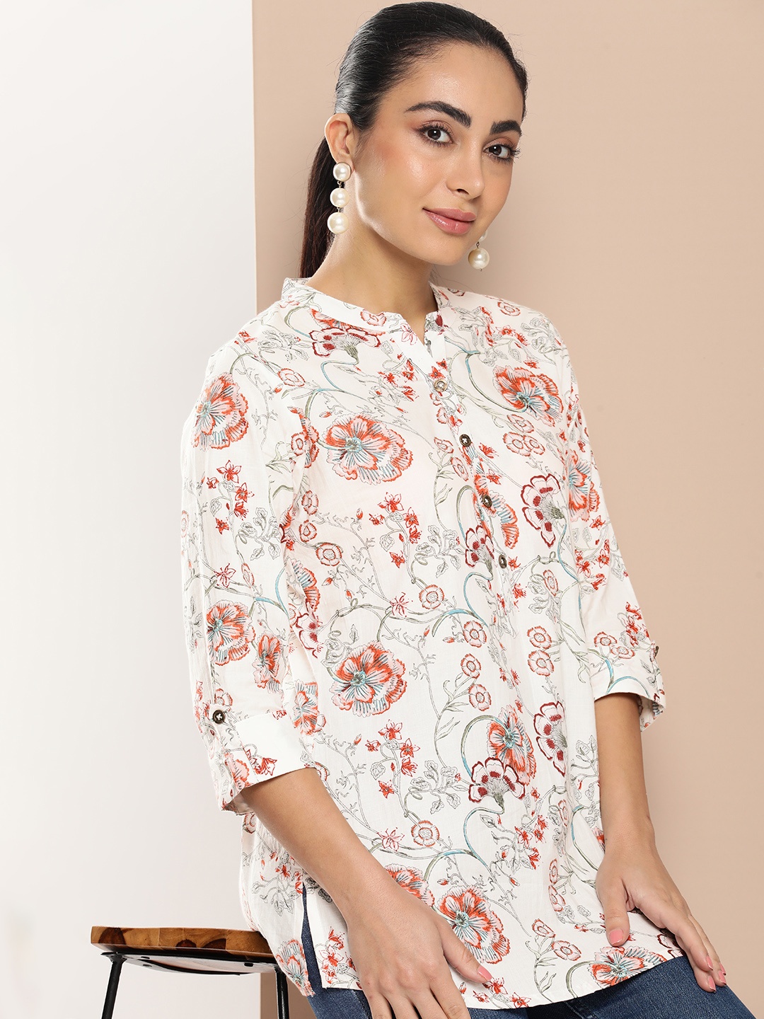 

AMUKTI Mandarin Collar Floral Print Ethnic Tunic, White