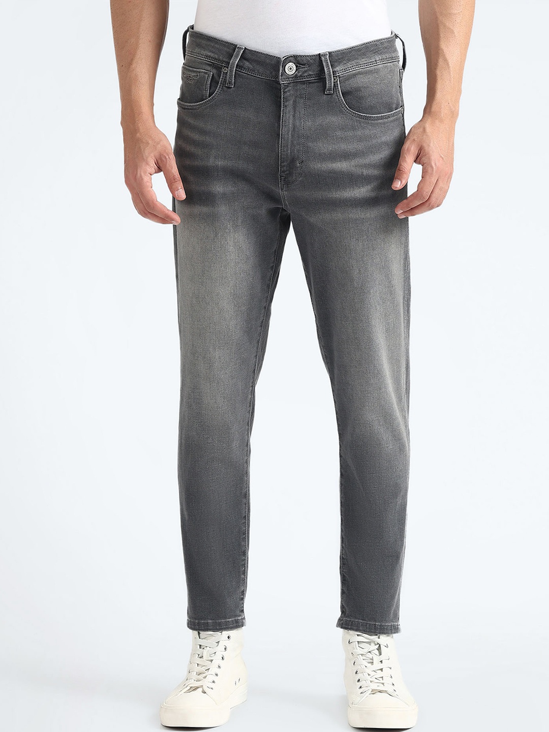 

Flying Machine Men Tapered Fit Heavy Fade Stretchable Jeans, Grey