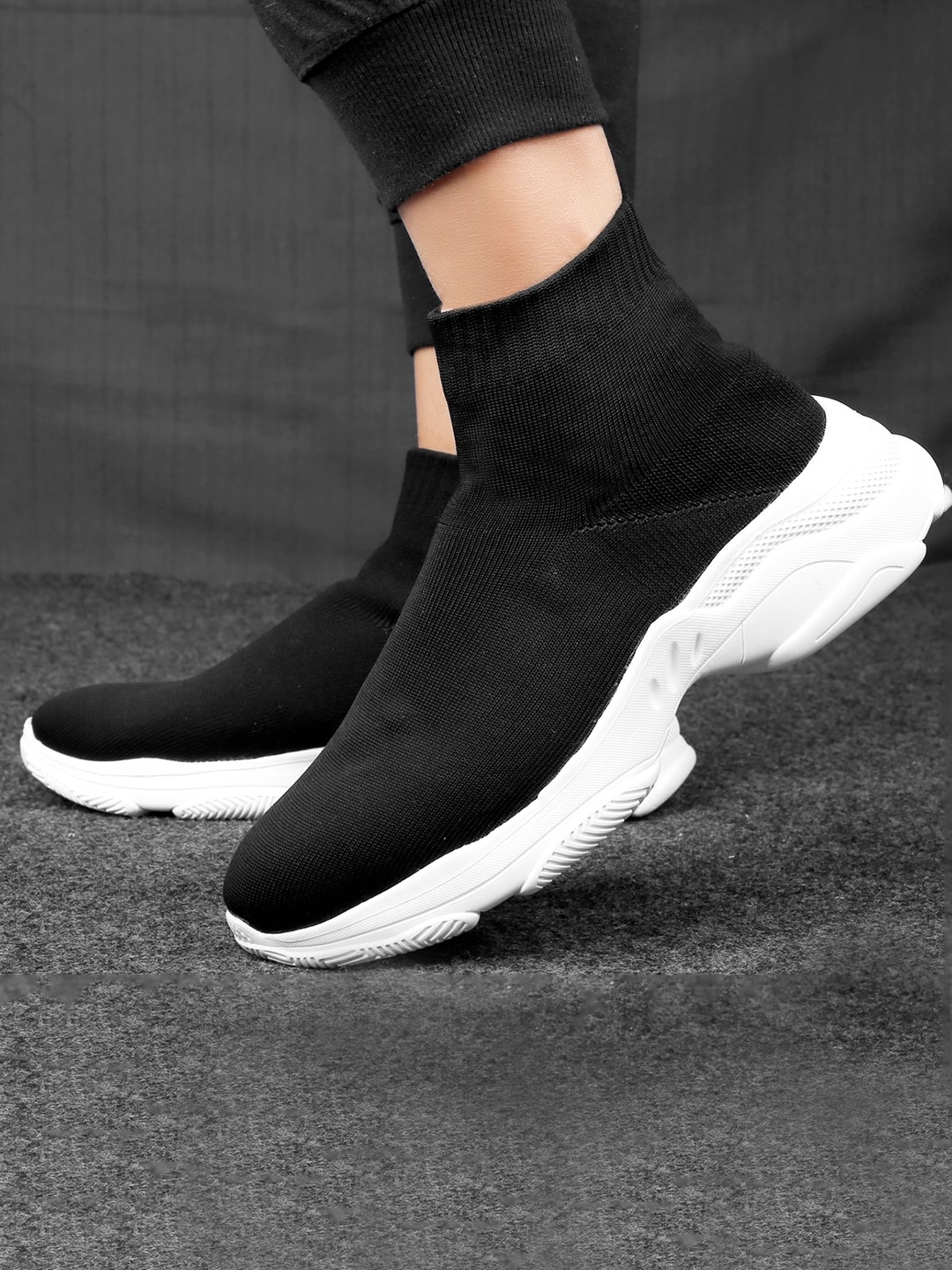 

HERE&NOW Men High-Top Slip-On Sneakers, White