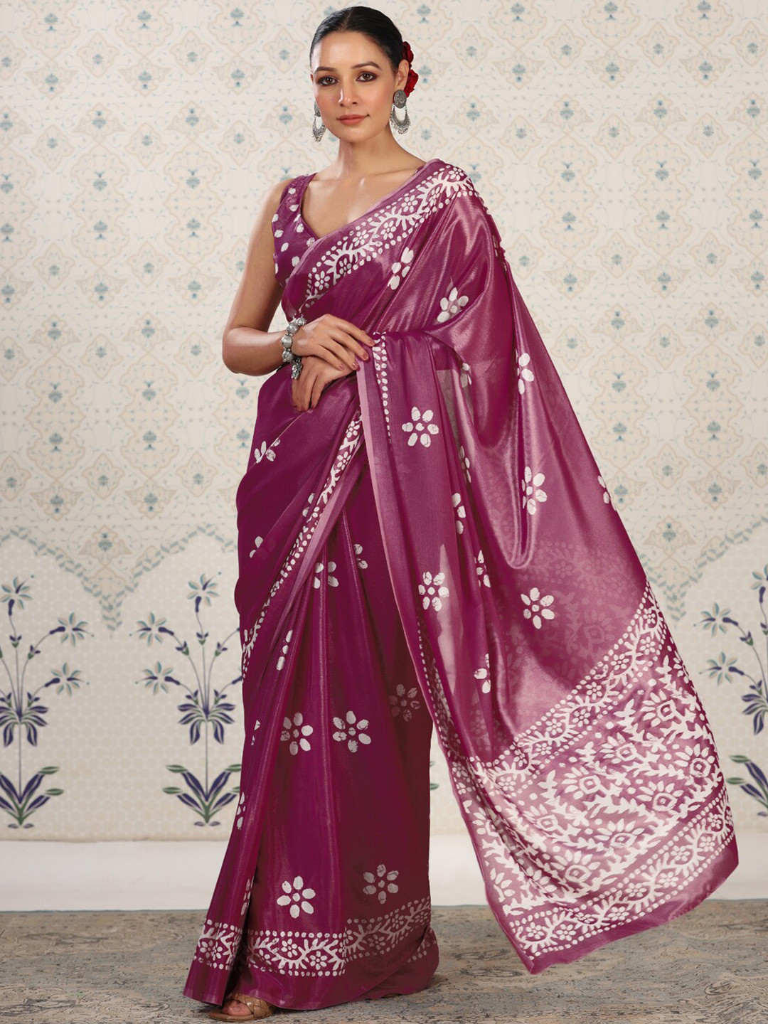 

Ode by House of Pataudi Saraswati13 Batik Printed Bagh Saree, Purple
