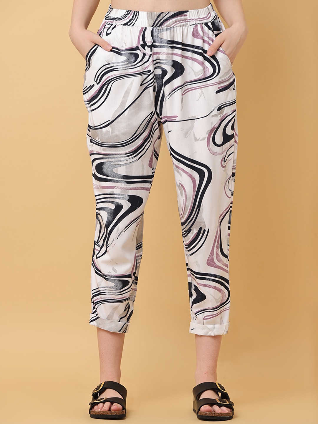 

BLACK & BLAH BLAH Women Relaxed Loose Fit Abstract Printed Pant, Multi