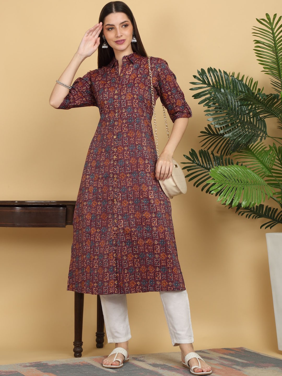

KALINI Ethnic Motifs Shirt Collar Roll-Up Sleeves Cotton Straight Kurta, Grey
