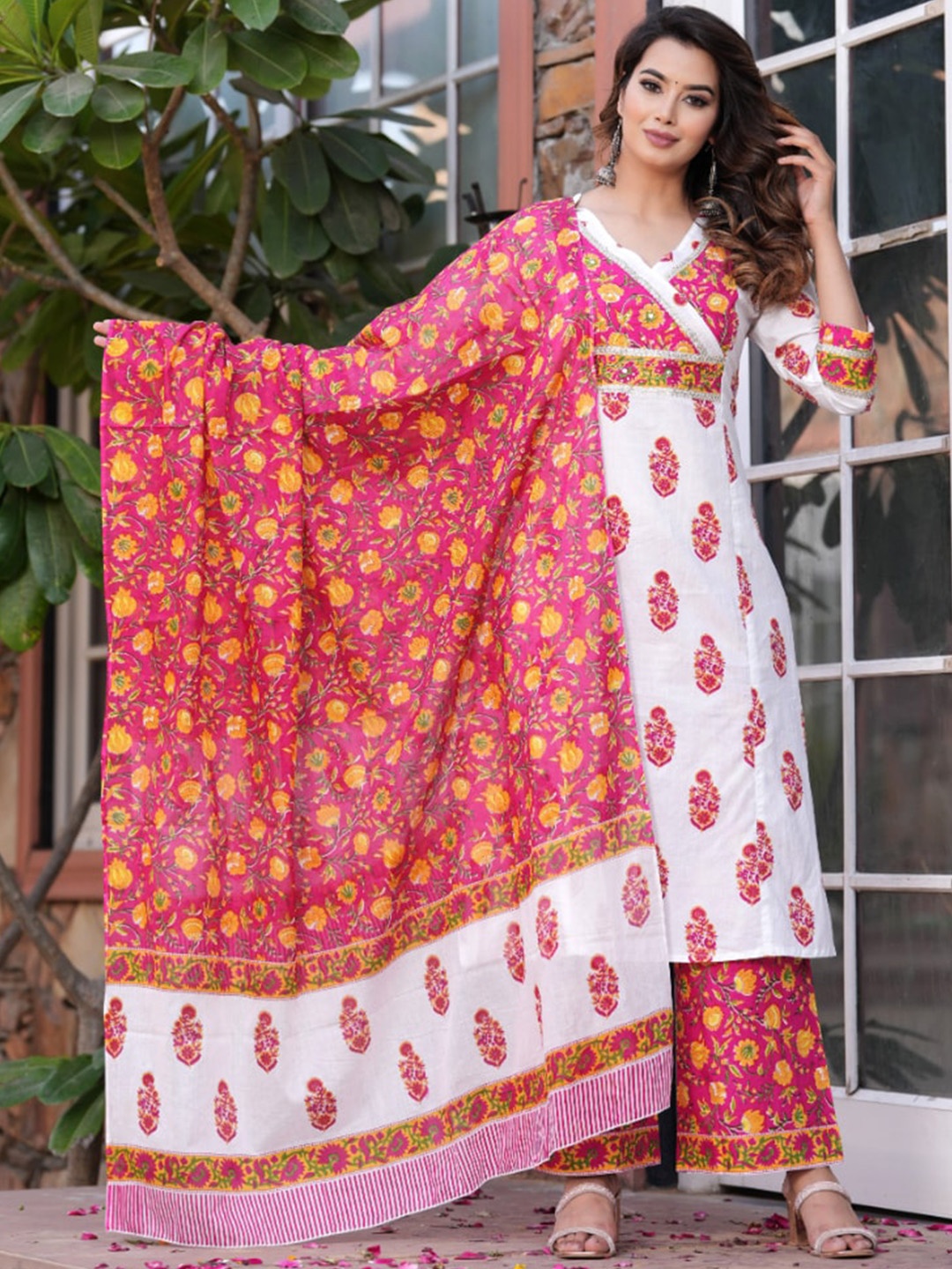 

KALINI Floral Printed V-Neck Three-Quarter Sleeves Pure Cotton Kurta Set, Red
