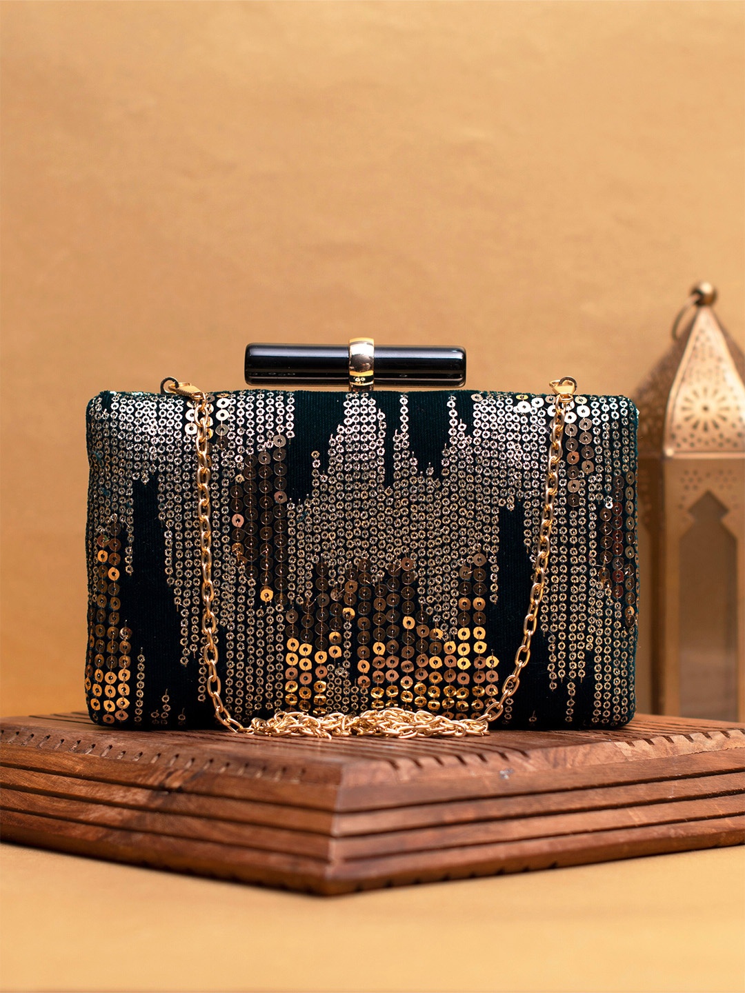 

ARTKLIM Embroidered Box Clutch, Green