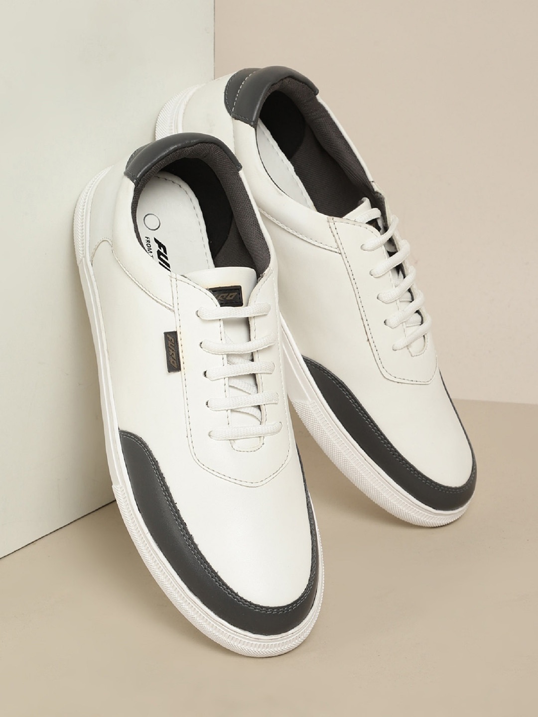 

FURO by Red Chief Men FURO SNM120 157 Running Shoes, White