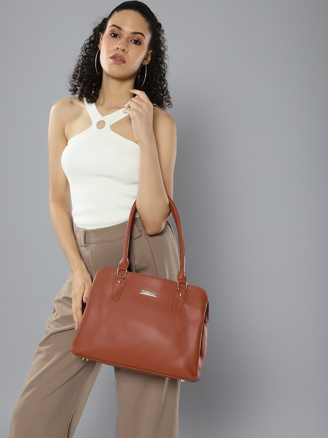 

Mast & Harbour Structured Shoulder Bag, Tan