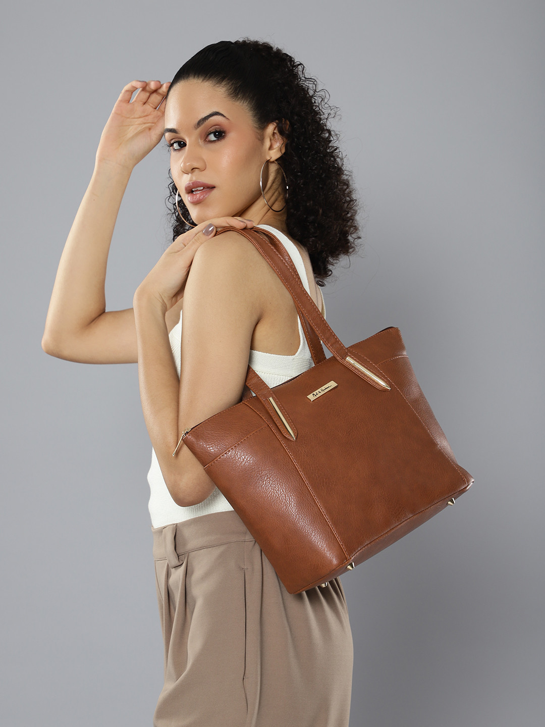 

Mast & Harbour Structured Shoulder Bag, Tan