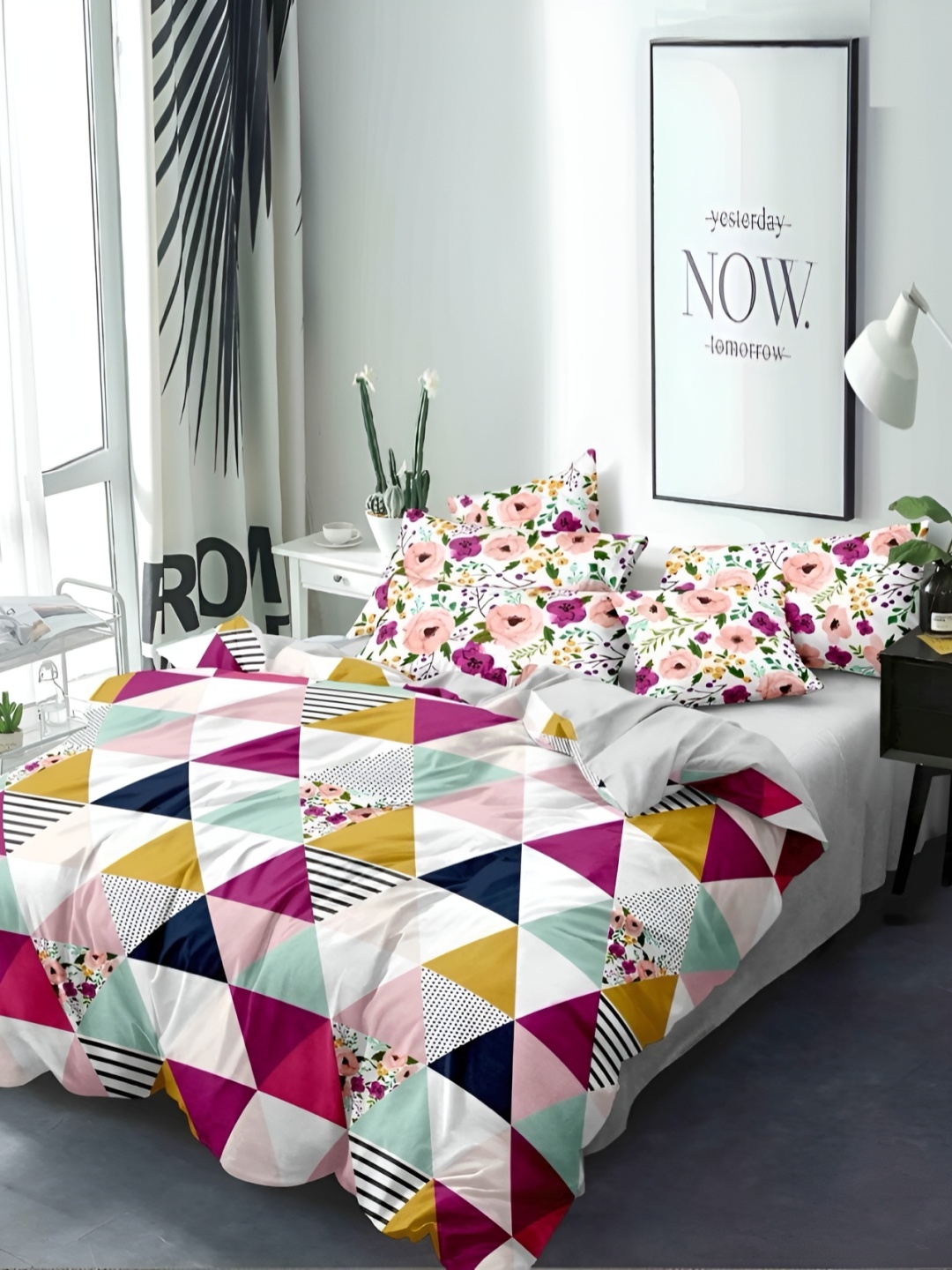 

THE HOME STYLE 300 TC Queen Bedsheet with 2 Pillow Covers, Na