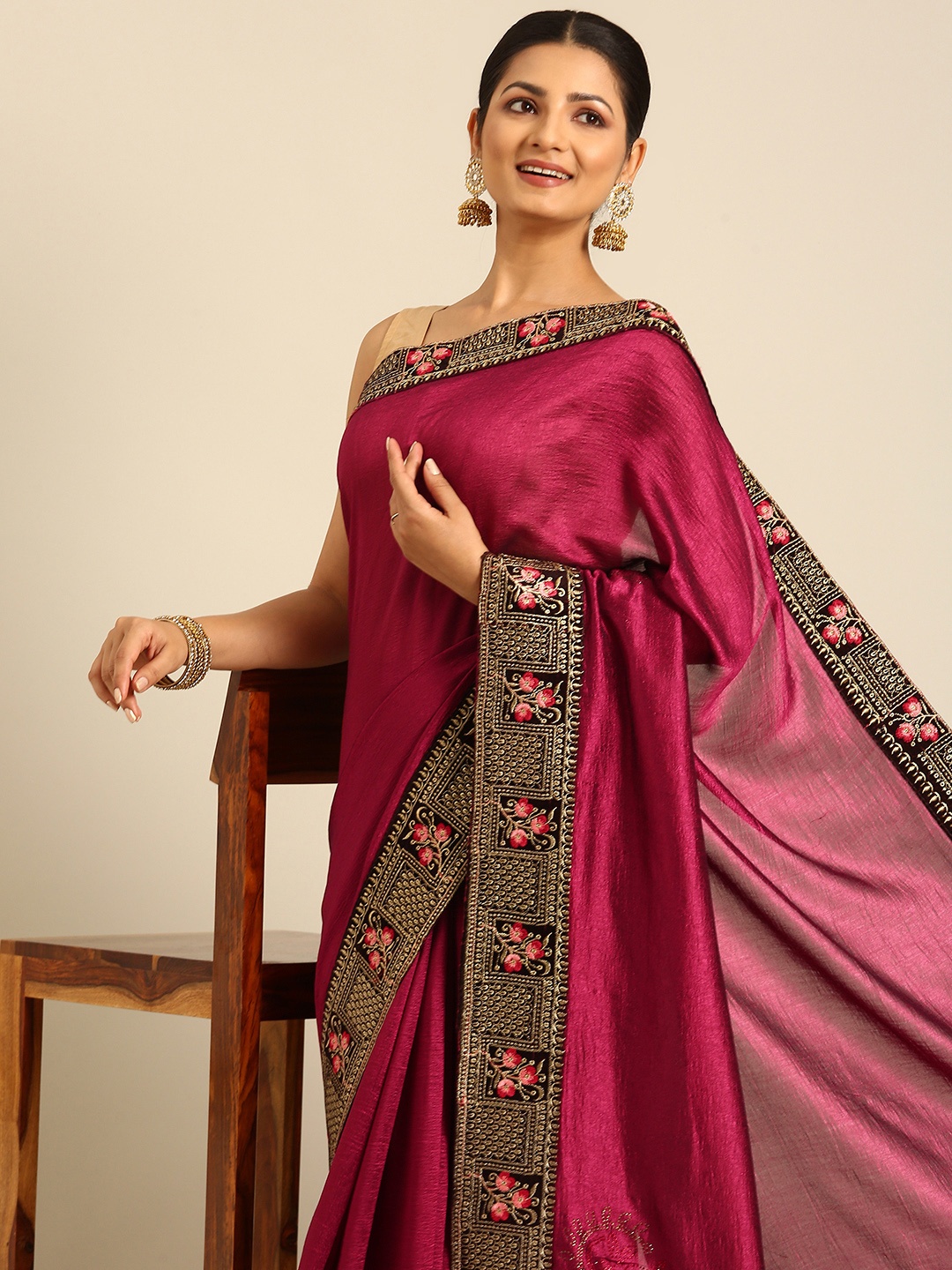 

HERE&NOW Vichitra Silk Embroidered Zari Saree, Purple