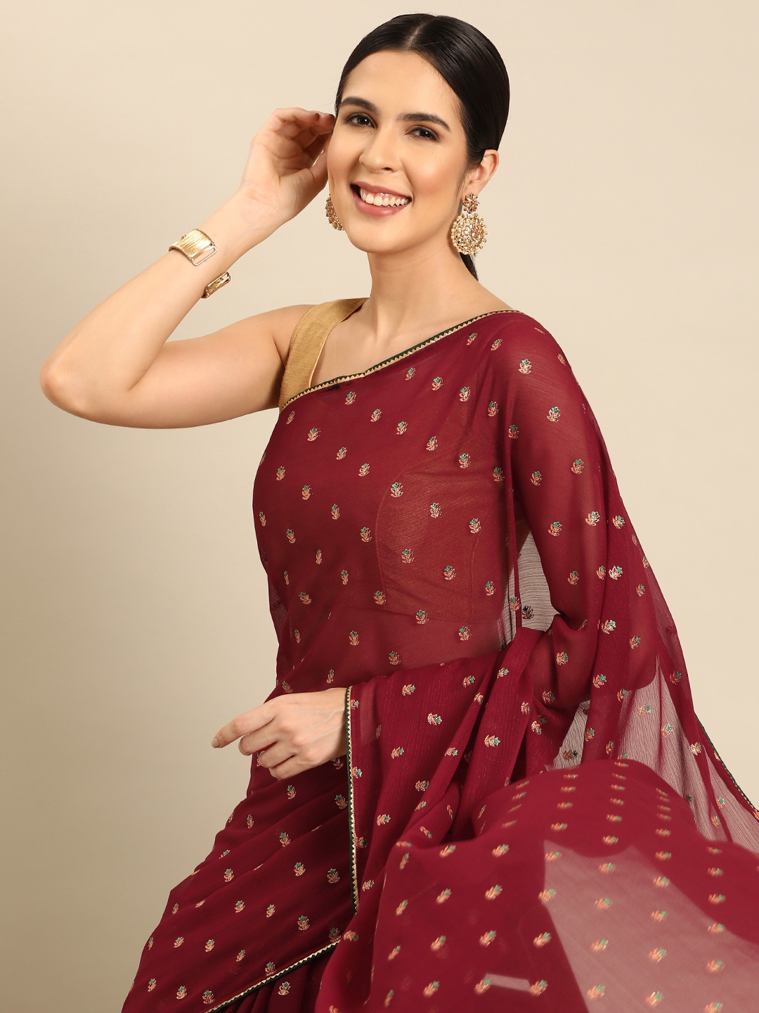 

HERE&NOW Floral Embroidered Gotta Patti Saree, Maroon