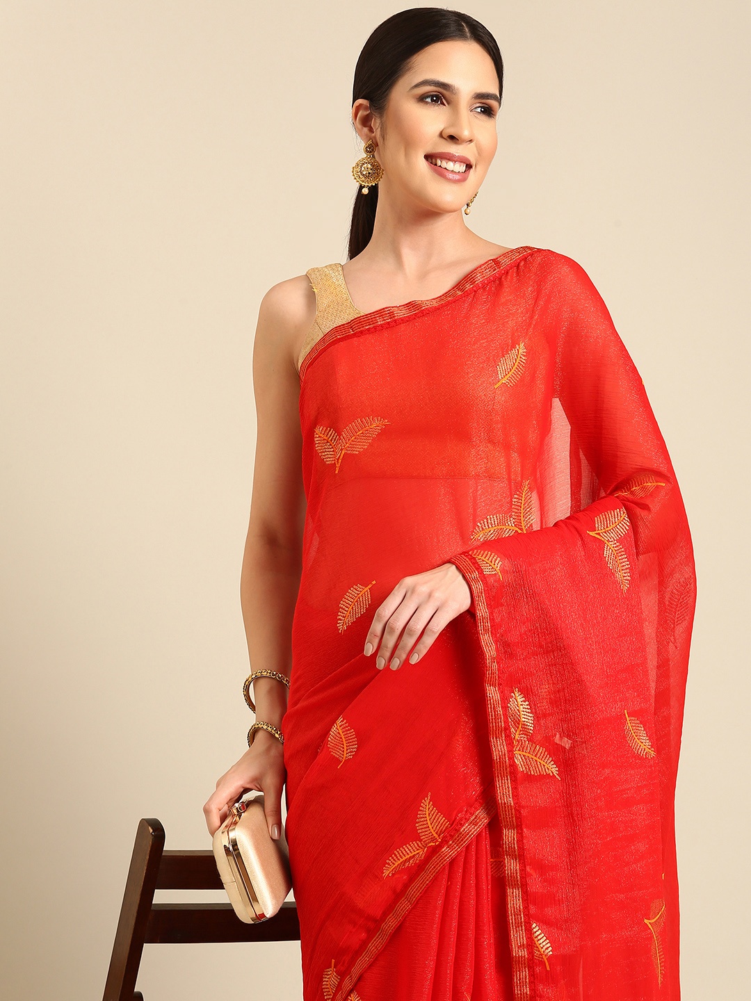 

HERE&NOW Embellished Sequinned Saree, Red