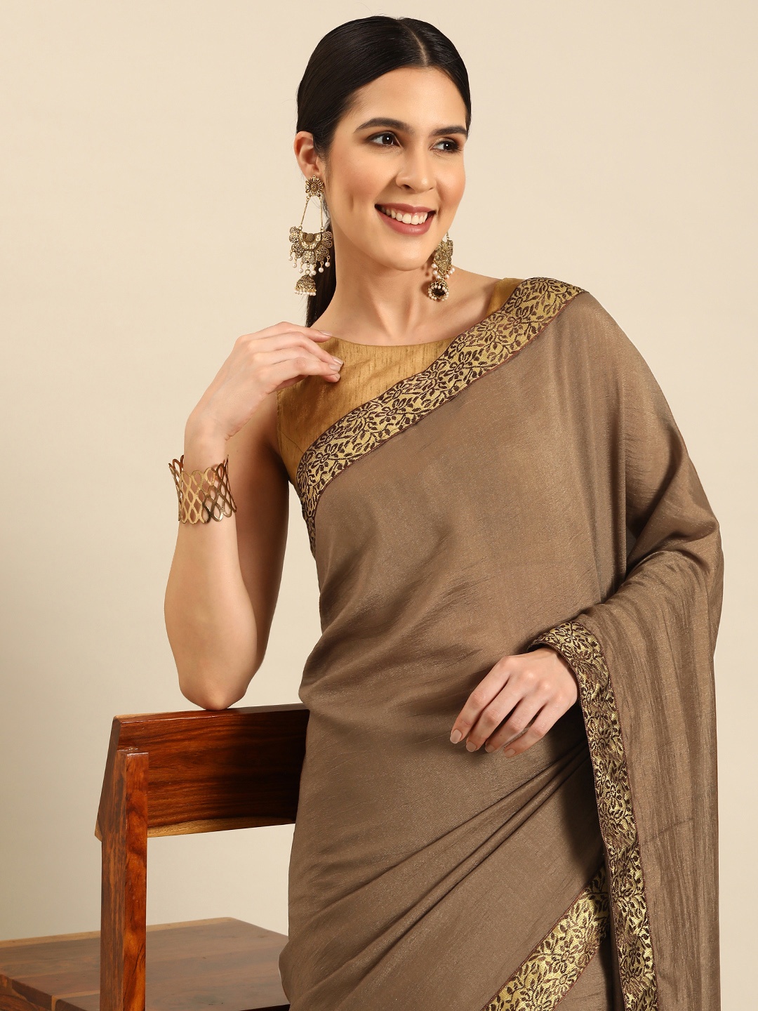 HERE&NOW Solid Saree, Brown