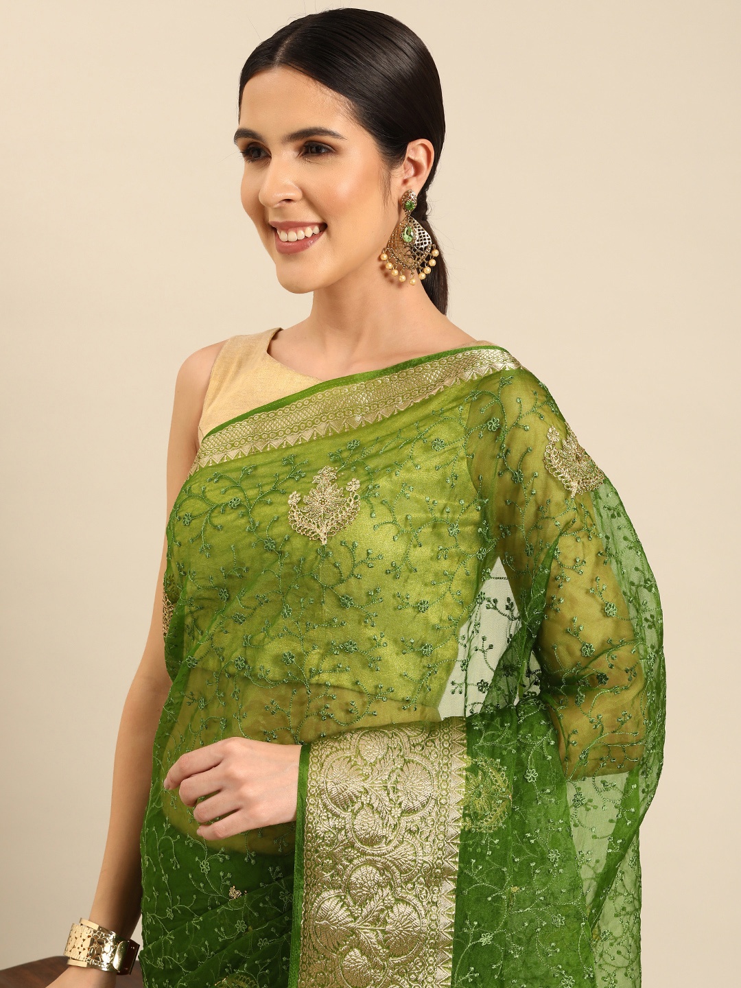 

HERE&NOW Floral Embroidered Organza Saree, Green