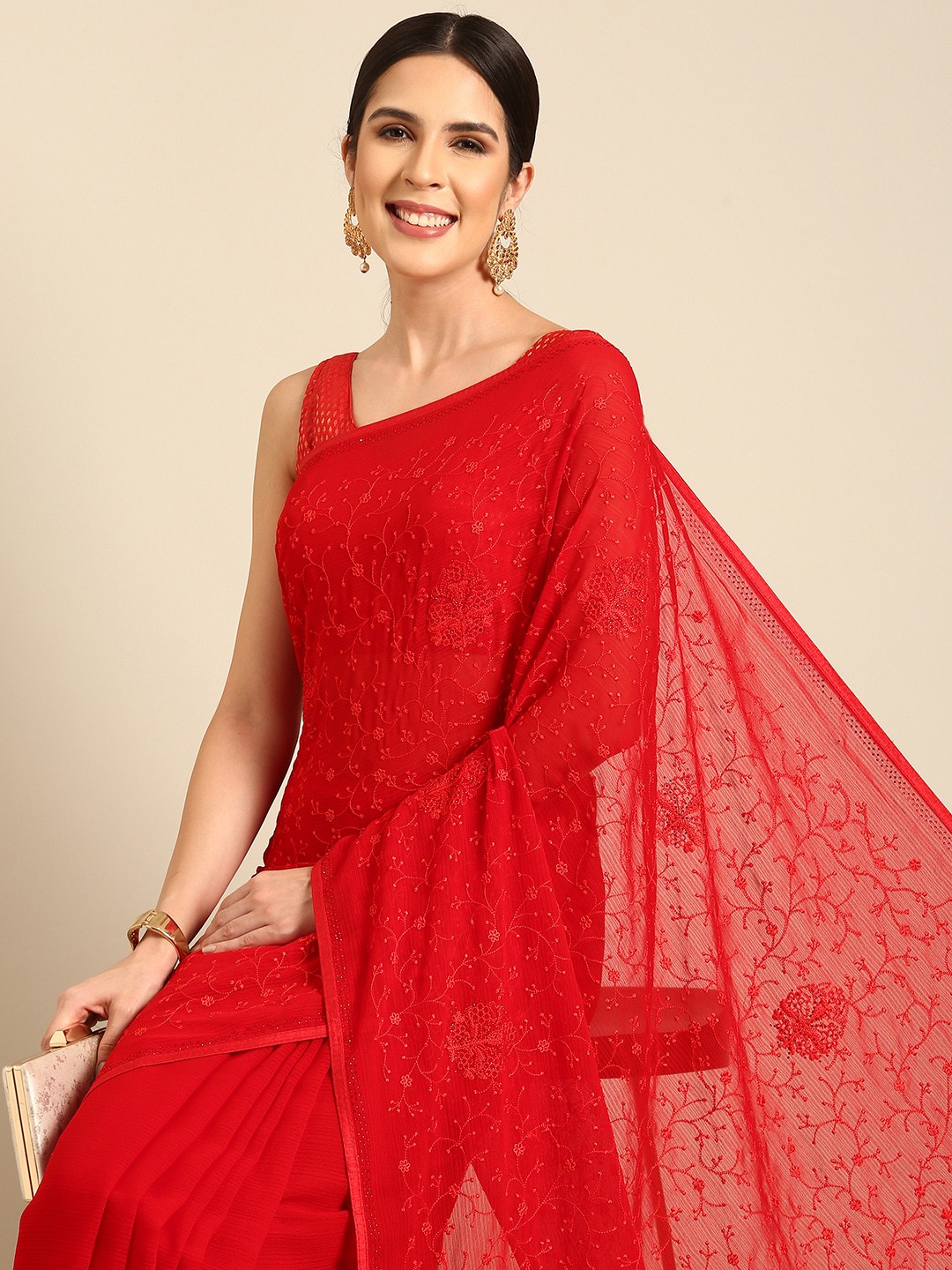 

HERE&NOW Floral Embroidered Saree, Red