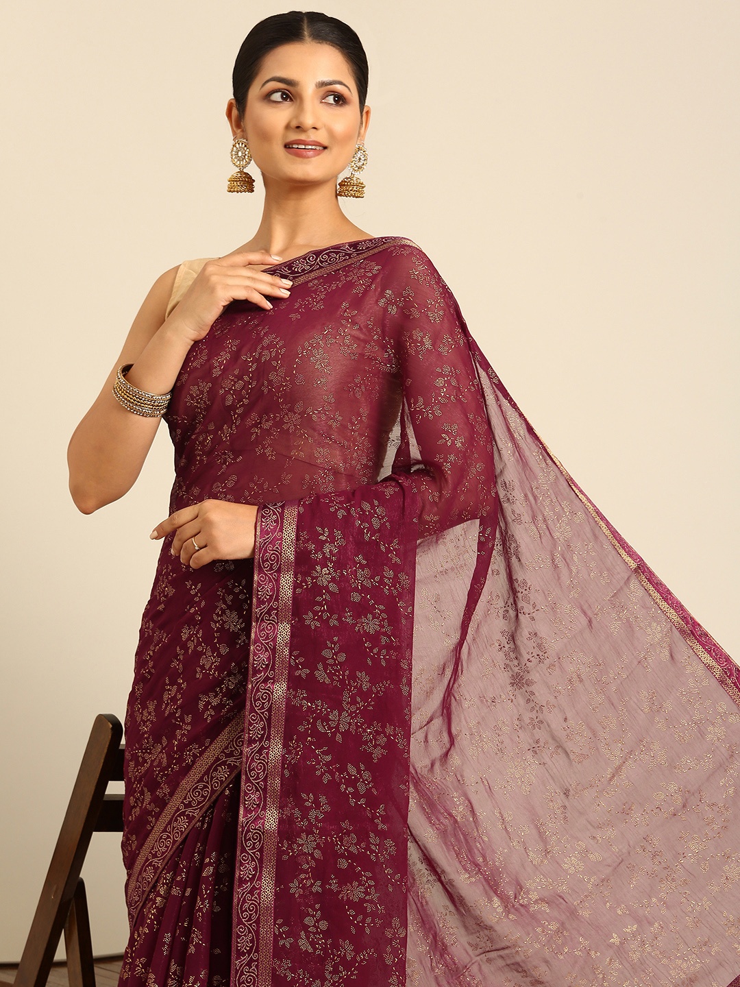

HERE&NOW Abstract Floral Foil Printed Saree, Maroon
