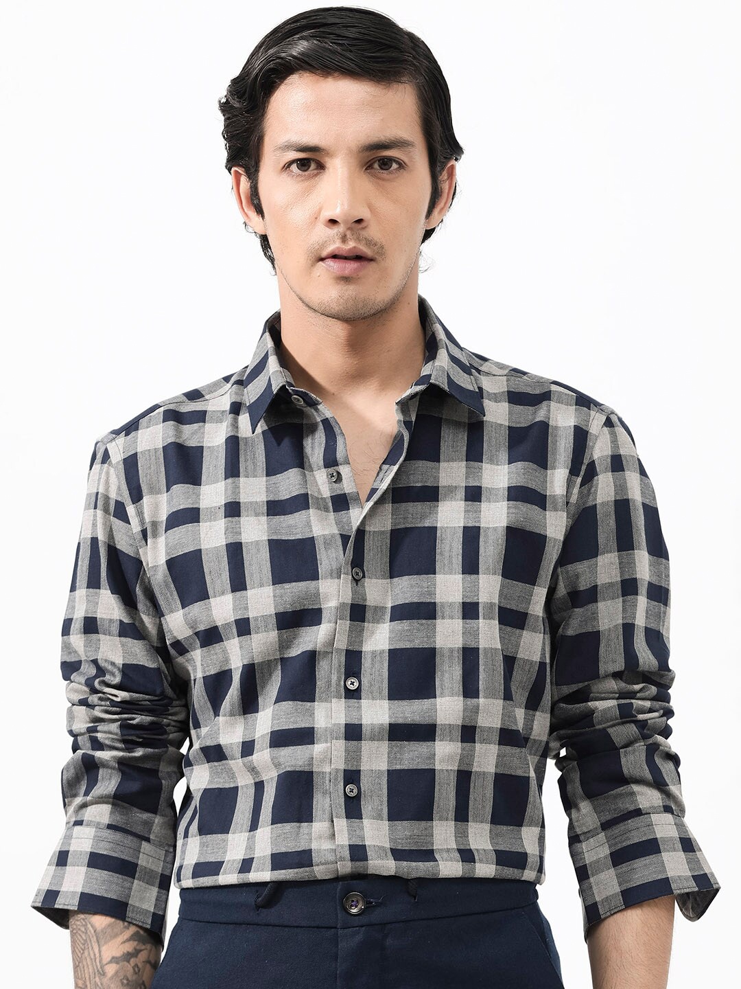 

RARE RABBIT Men Costy Regular Fit Classic Check Shirt, Navy blue