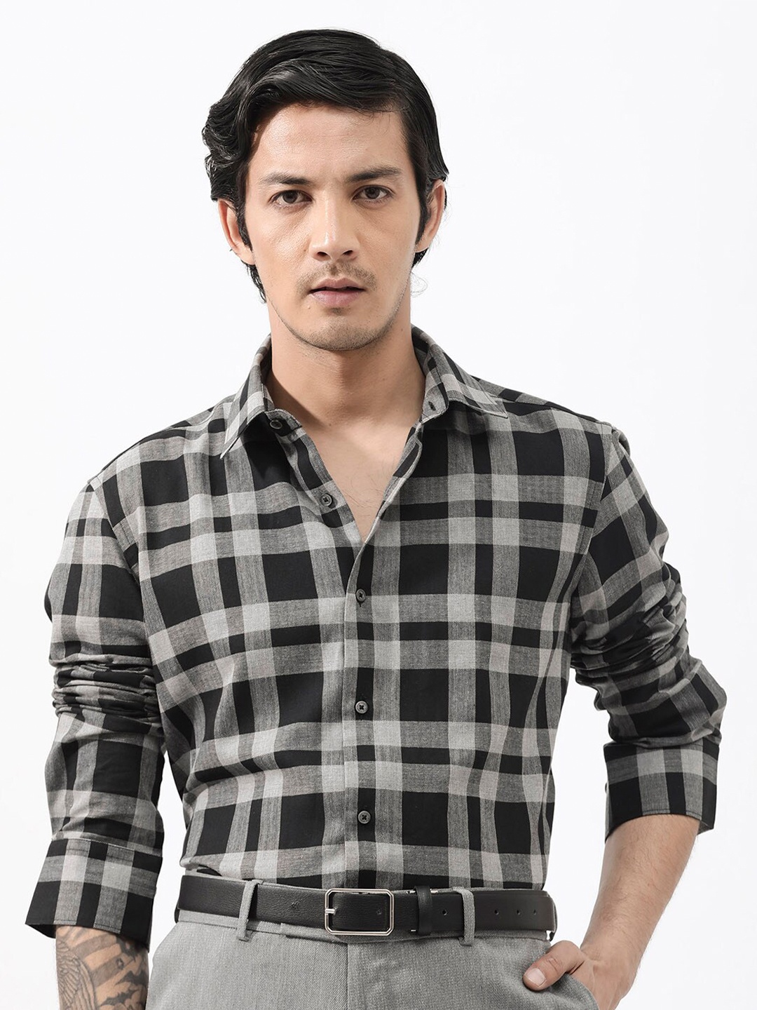 

RARE RABBIT Men Costy Regular Fit Classic Check Shirt, Black