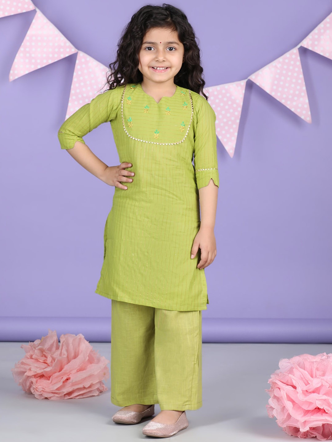 

Sangria Girls Floral Embroidered Pure Cotton Straight Kurta With Palazzo, Green