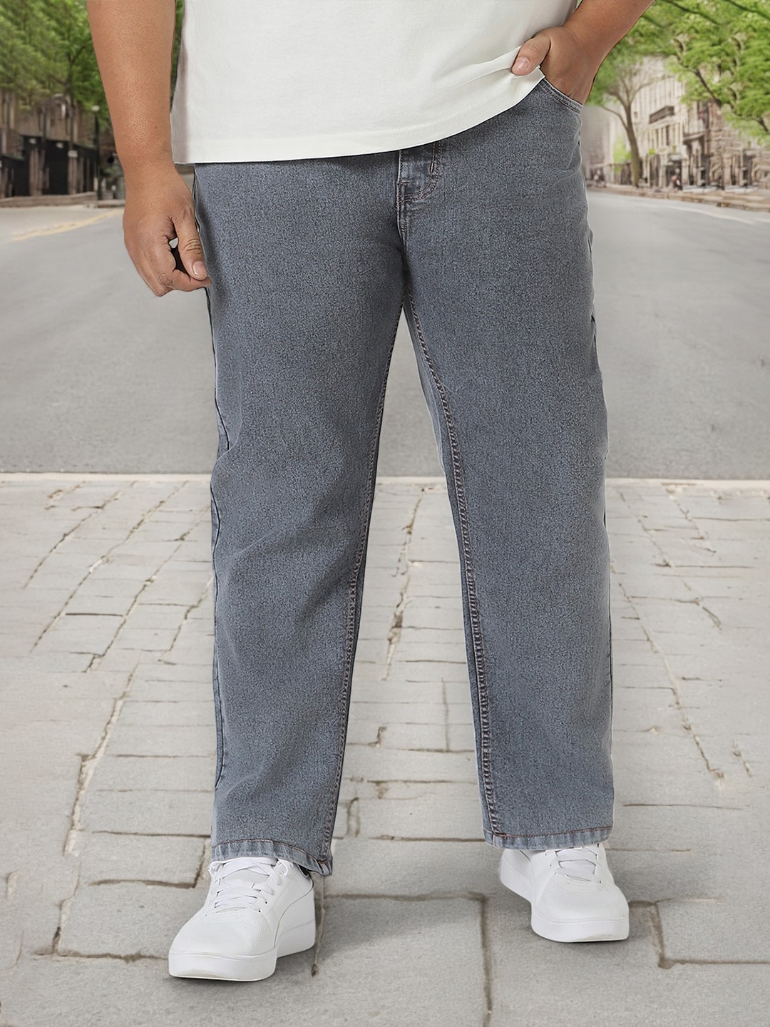 

Urbano Plus Men Regular Fit Washed Stretchable Jeans, Grey