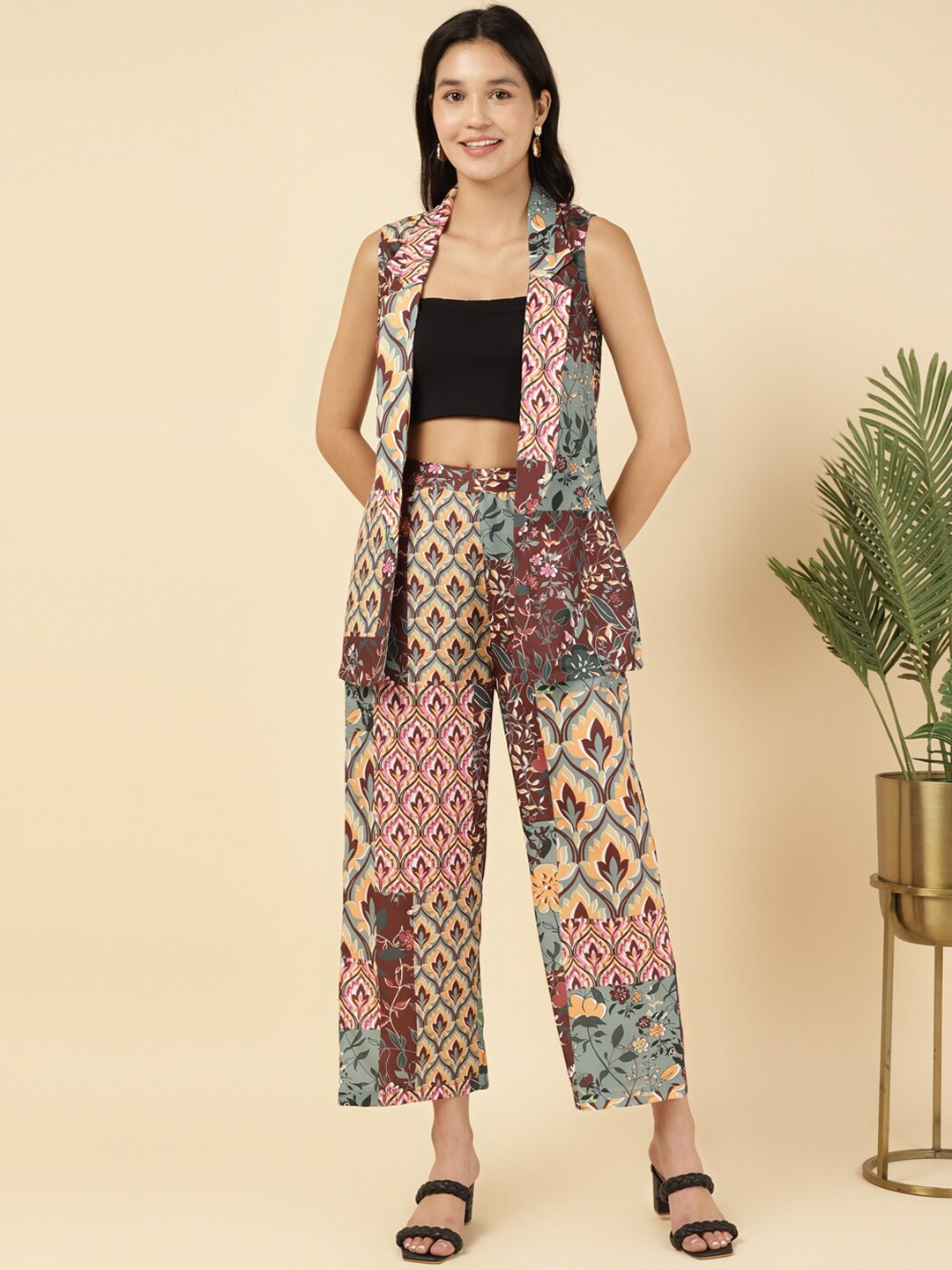 

DEEBACO Printed Sleeveless Linen Shrug With Trousers, Brown