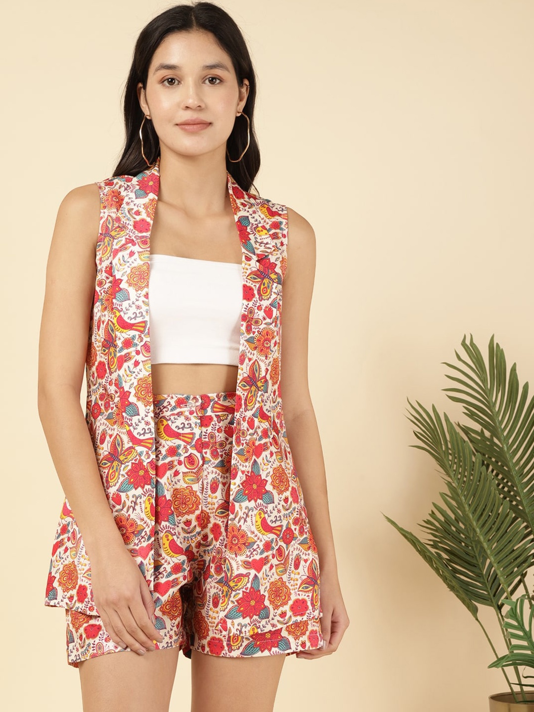 

DEEBACO Floral Printed Sleeveless Linen Shrug & Shorts, Cream