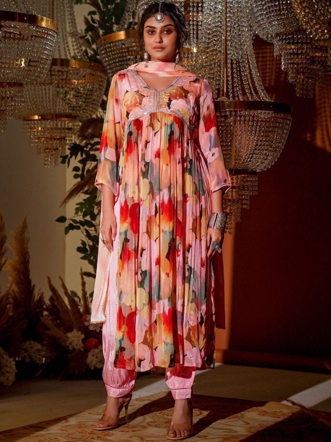 

Zolo Label Floral Printed Empire Beads & Stone Muslin Cotton Kurta With Salwar & Dupatta, Peach