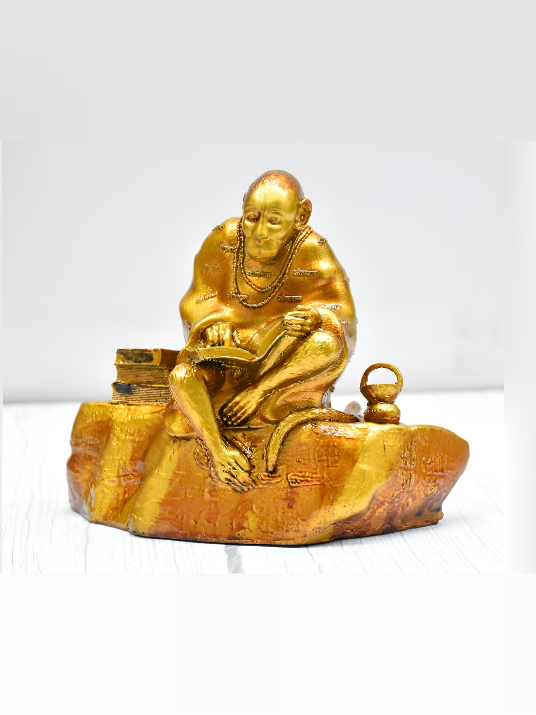 

Vikarafty Gold-Toned Religious Idol Showpiece