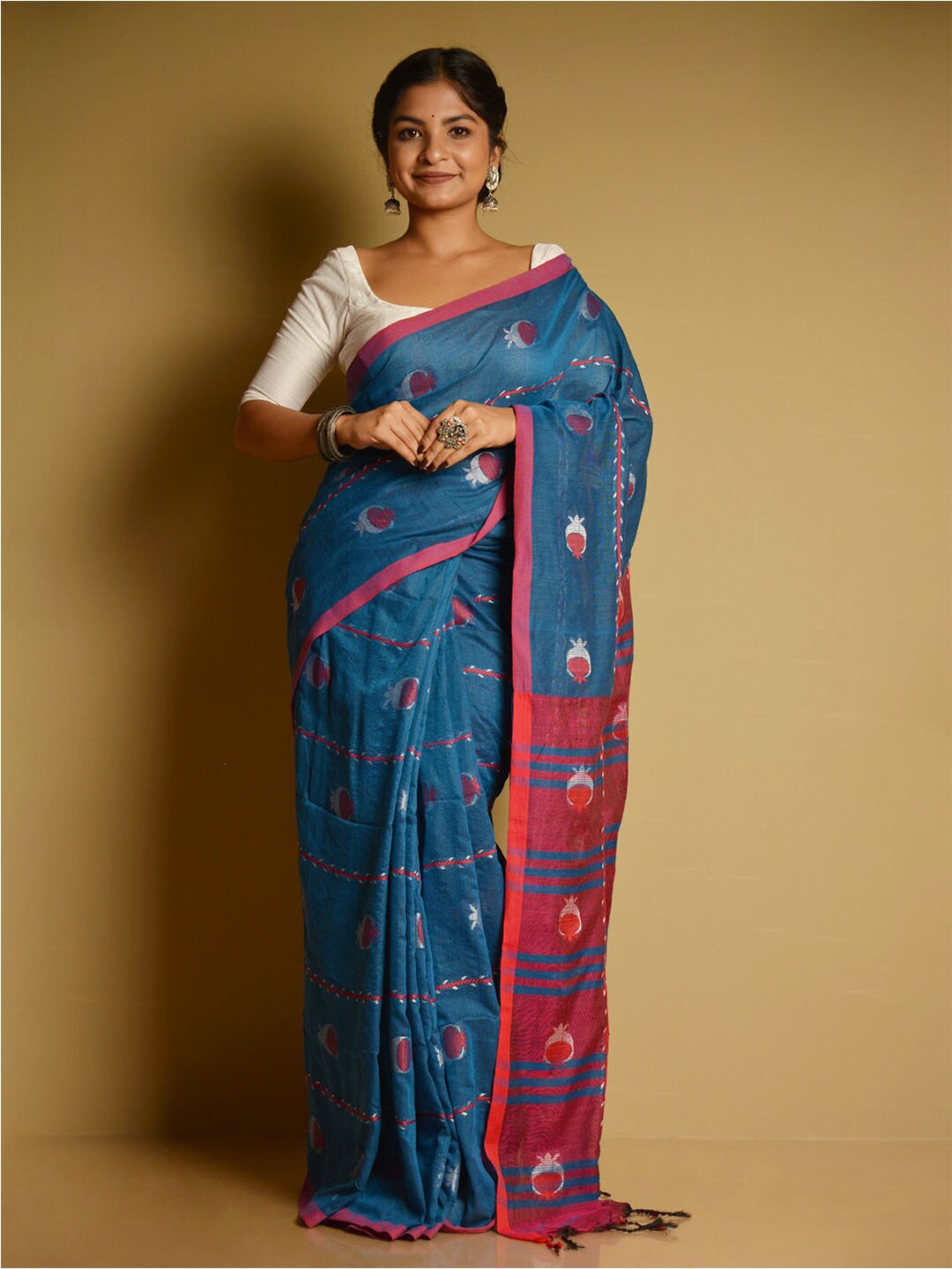 

SARIKA Floral Woven Design Pure Cotton Saree, Blue